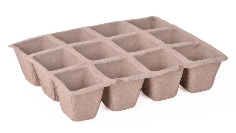 Fiberbrett med 12 potter