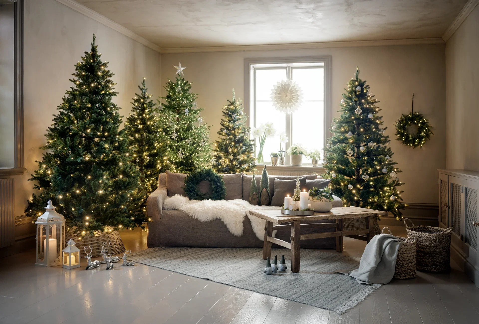 Kunstig juletre Langfjella med lys