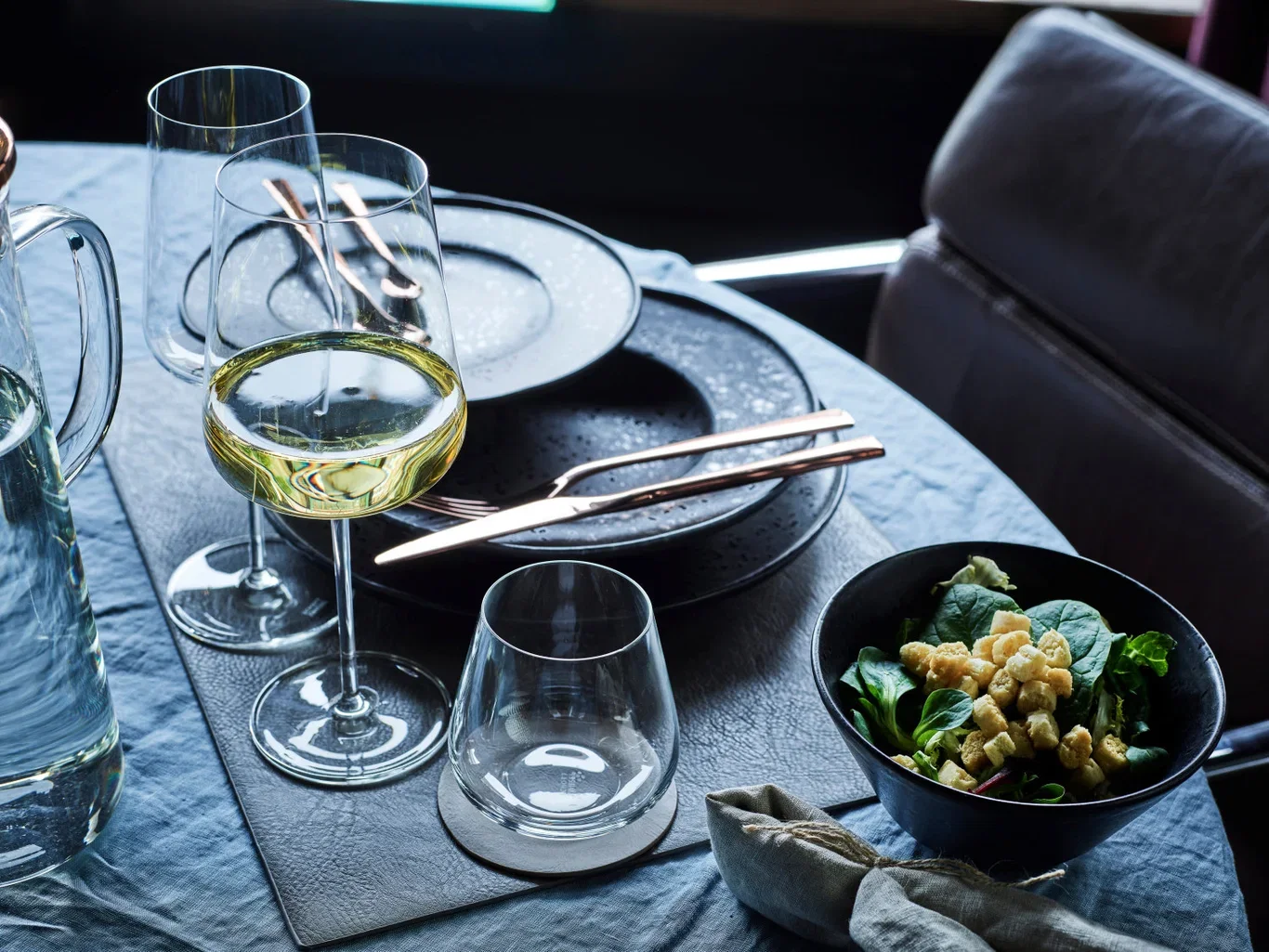 Bordbrikke i kunstlær